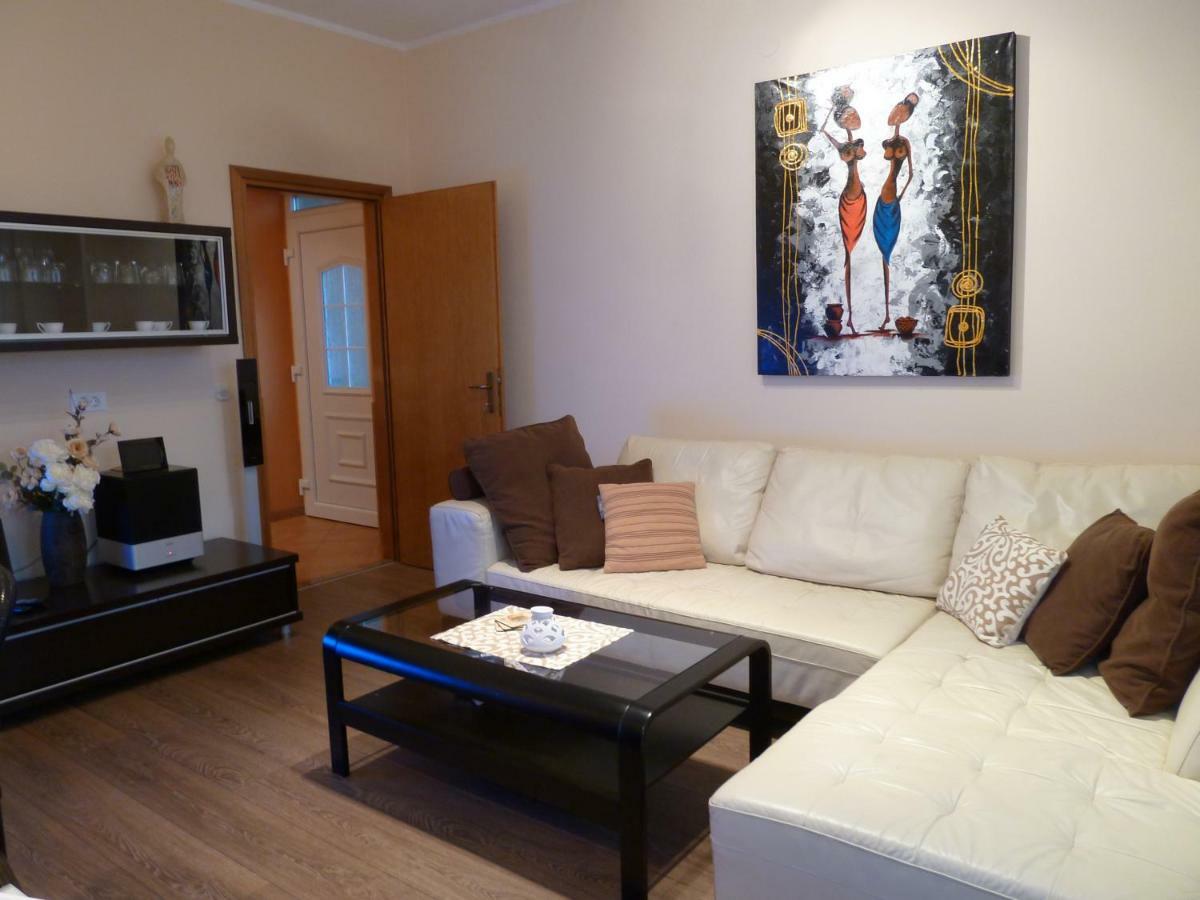 Nice Apartment & Room In Cavtat Exterior photo